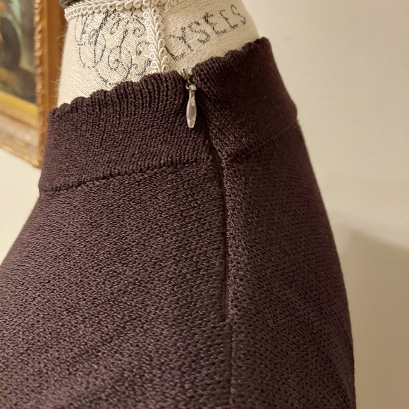 Vtg St. John Dark Brown Sleeveless Knit Top Size S And Matching Skirt Size 8 - Picture 4 of 6